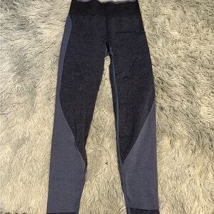 Shades of Blue- Victoria’s Secret Pink Leggings size small